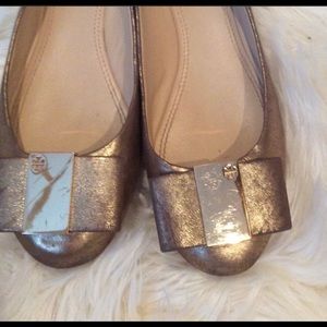 Tory Burch chase flats